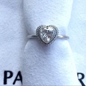Pandora ring